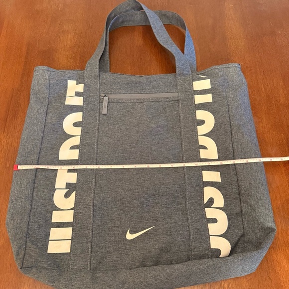 Nike Gym Tote Bag - Picture 1 of 6